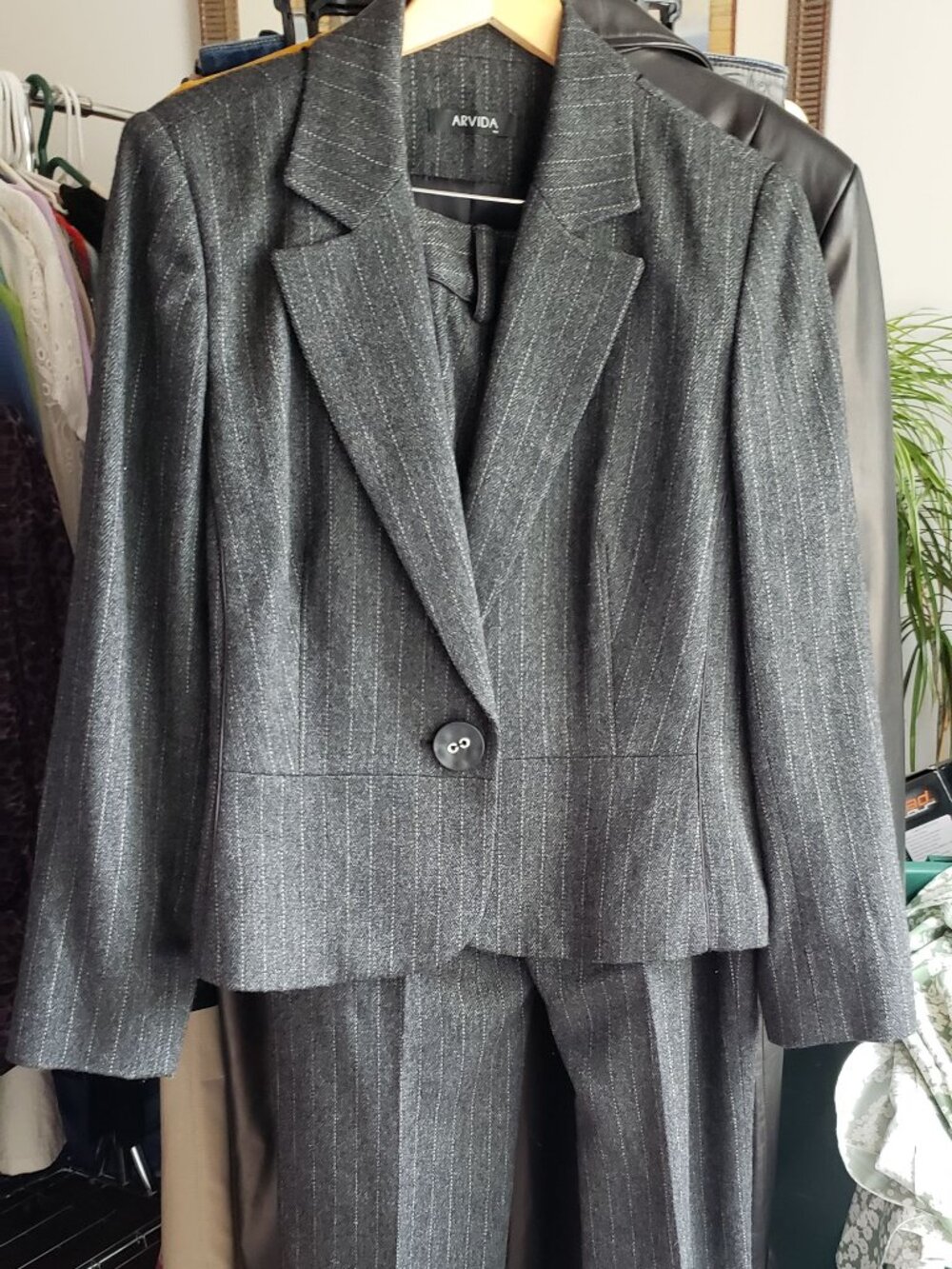 2 piece Women's Wool blend Fitted Blazer & Wide Leg Trousers
